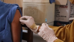 Vaud ouvre ce lundi la vaccination de rappel aux personnes dès 16 ans