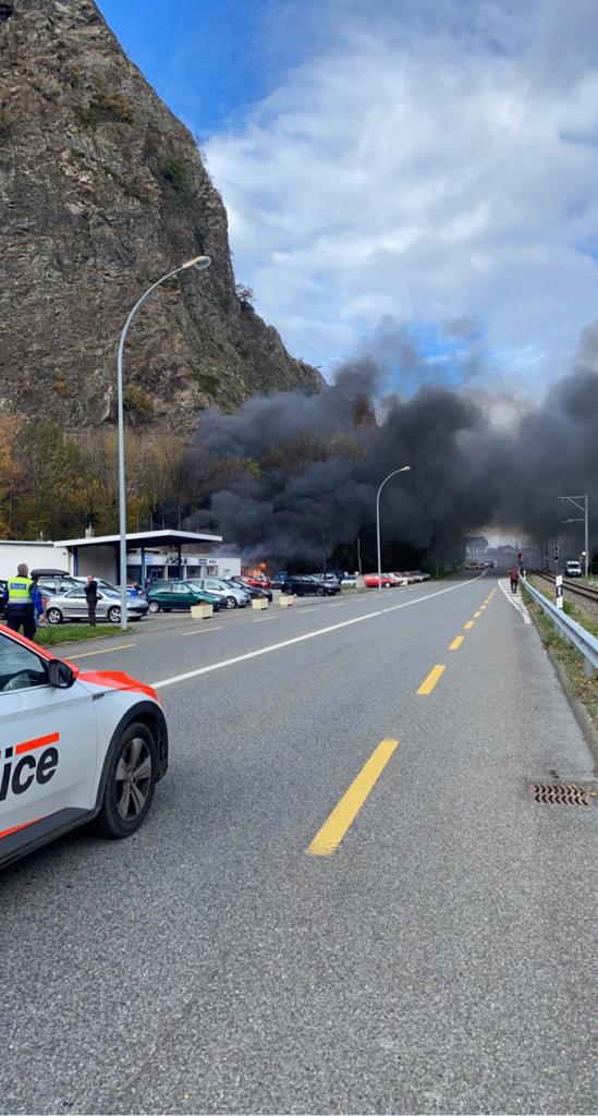 Incendie à Vernayaz: La route cantonale Martigny-Vernayaz est fermée