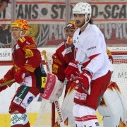 Hockey sur glace: Lausanne s'impose au forceps, Fribourg s'incline devant Zoug