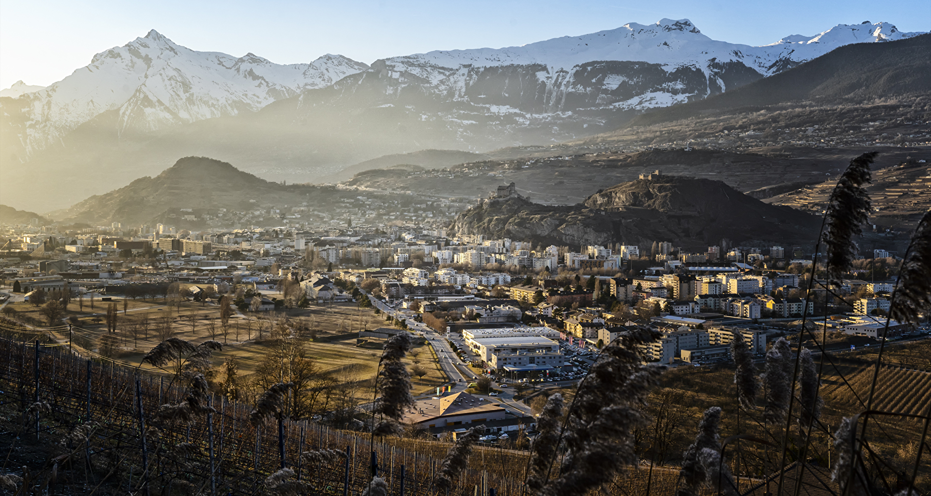 Futur Lycée-Collège à Sion: pose de la première pierre