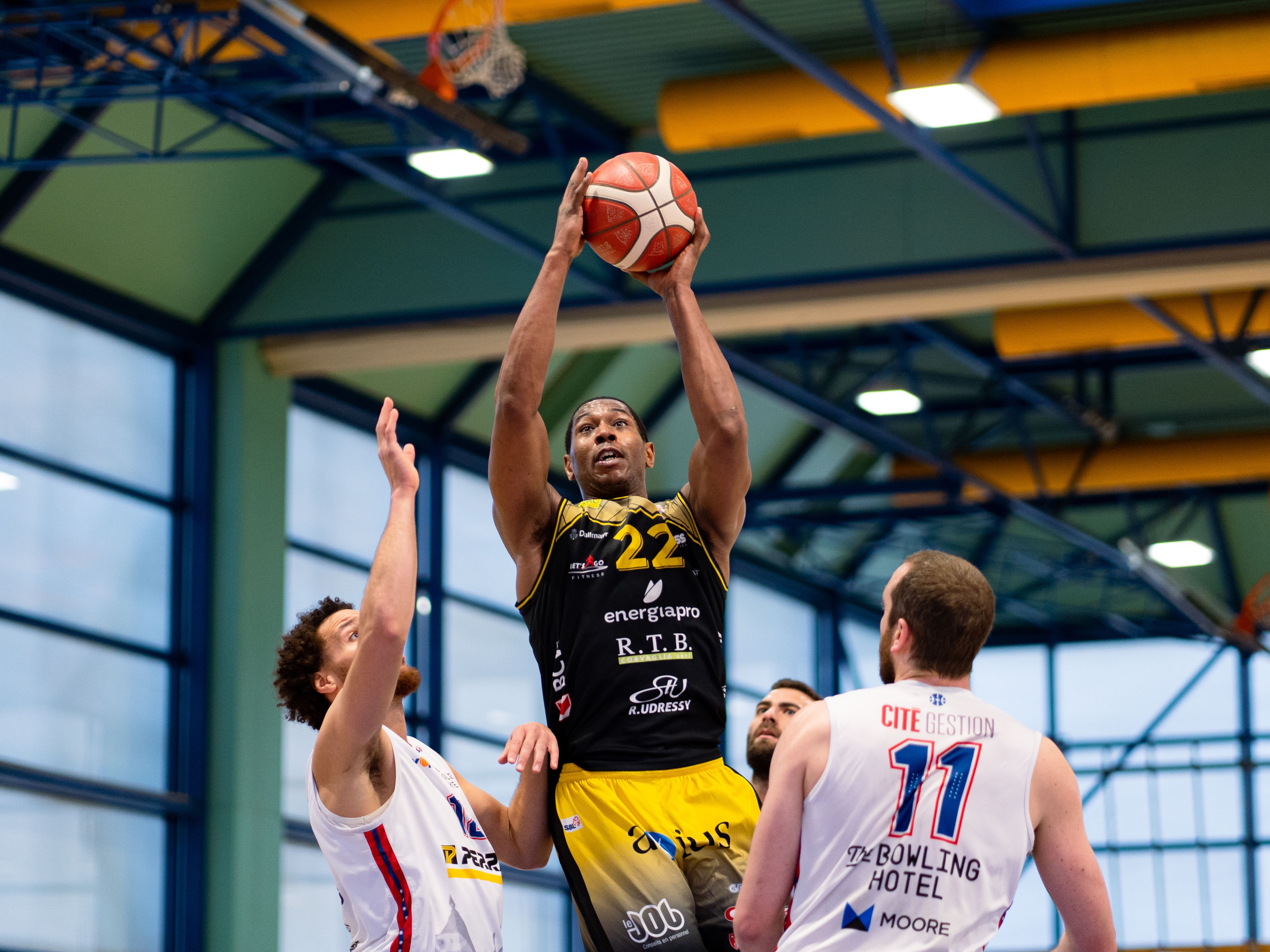 Basket: Battu à Nyon, Monthey aura besoin d'un miracle contre Vevey pour jouer les play-off