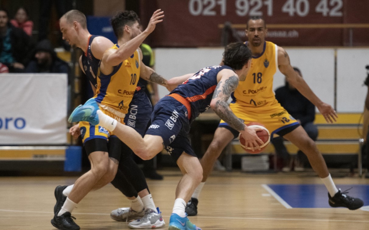 Basket: Vevey égalise dans la série face à Neuchâtel alors que Monthey coule à Fribourg