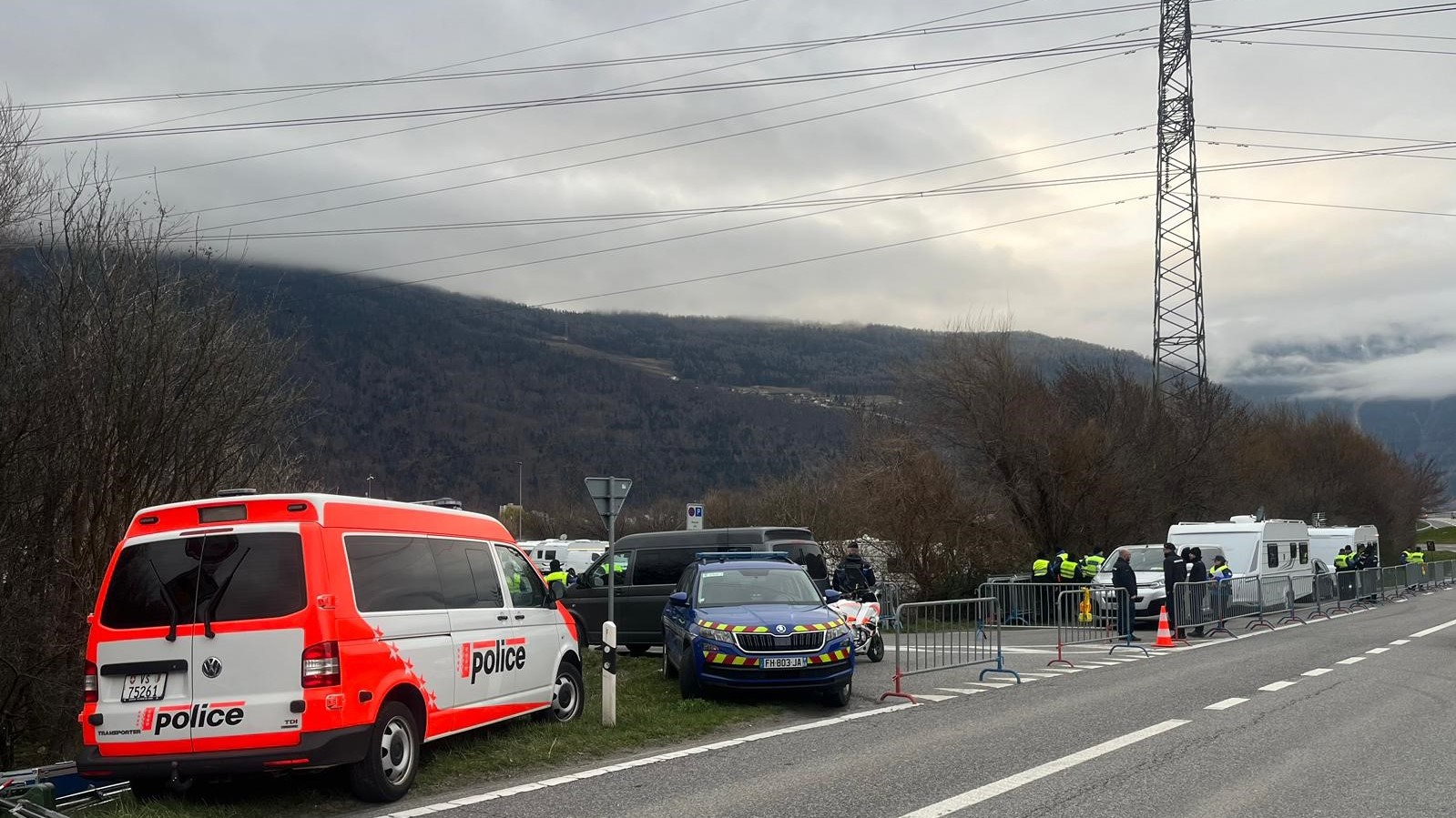 Martigny: une quarantaine de caravane a investi, comme prévu, l'aire officielle qui ouvrait ce lundi