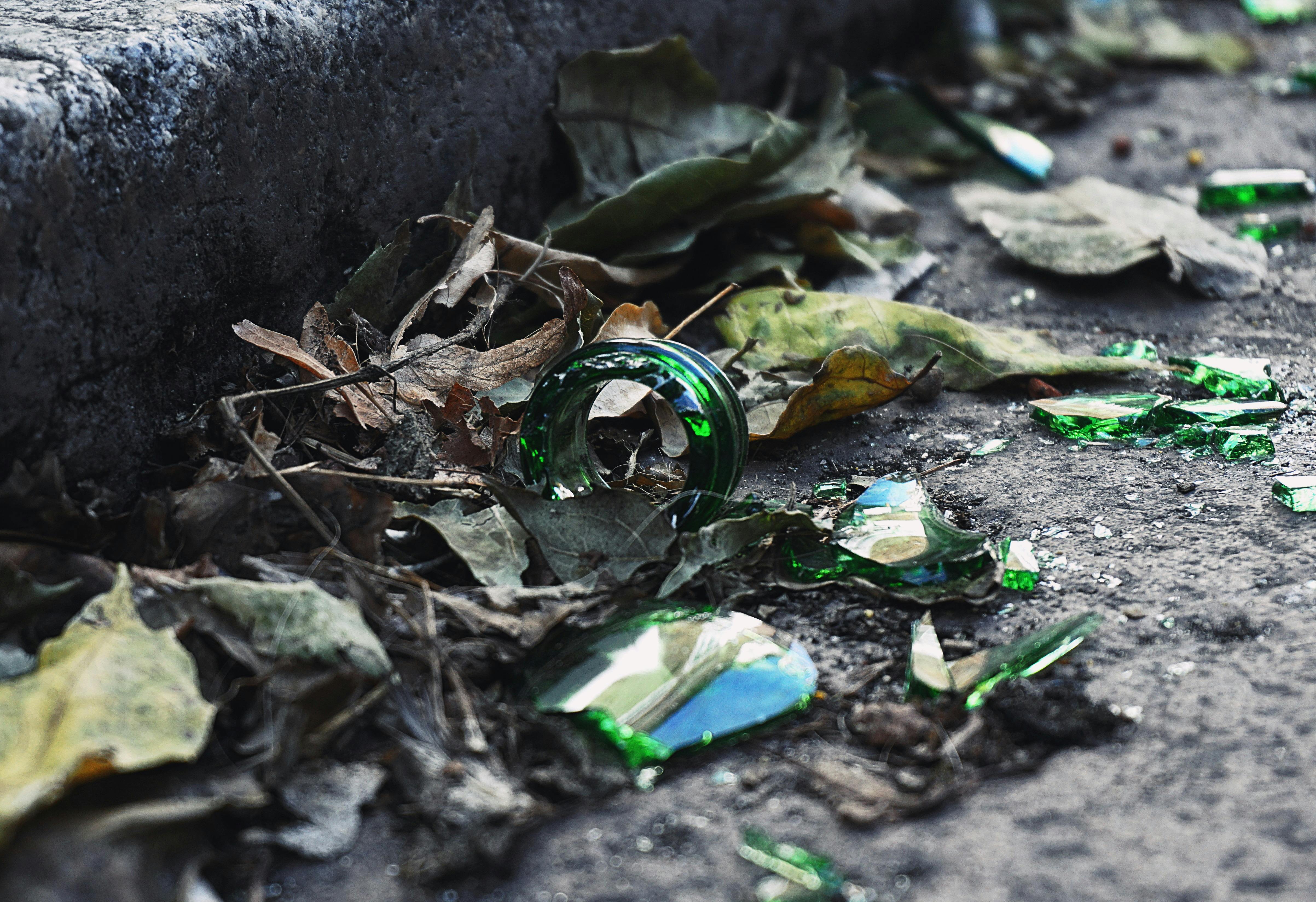 Stop au littering: le Valais lance une campagne le long des routes