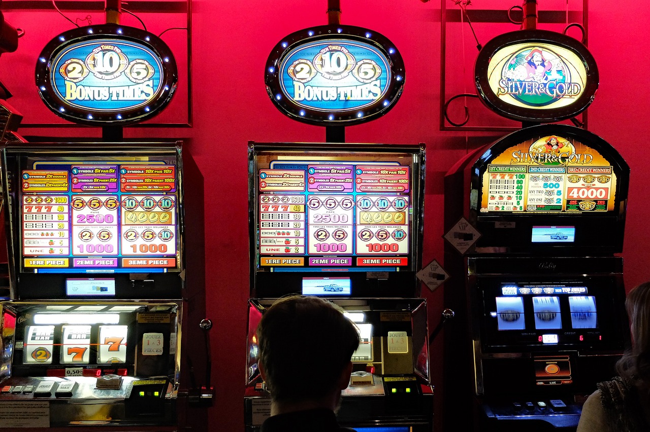 Perquisitions à Evionnaz et Olten pour des jeux d'argent illégaux