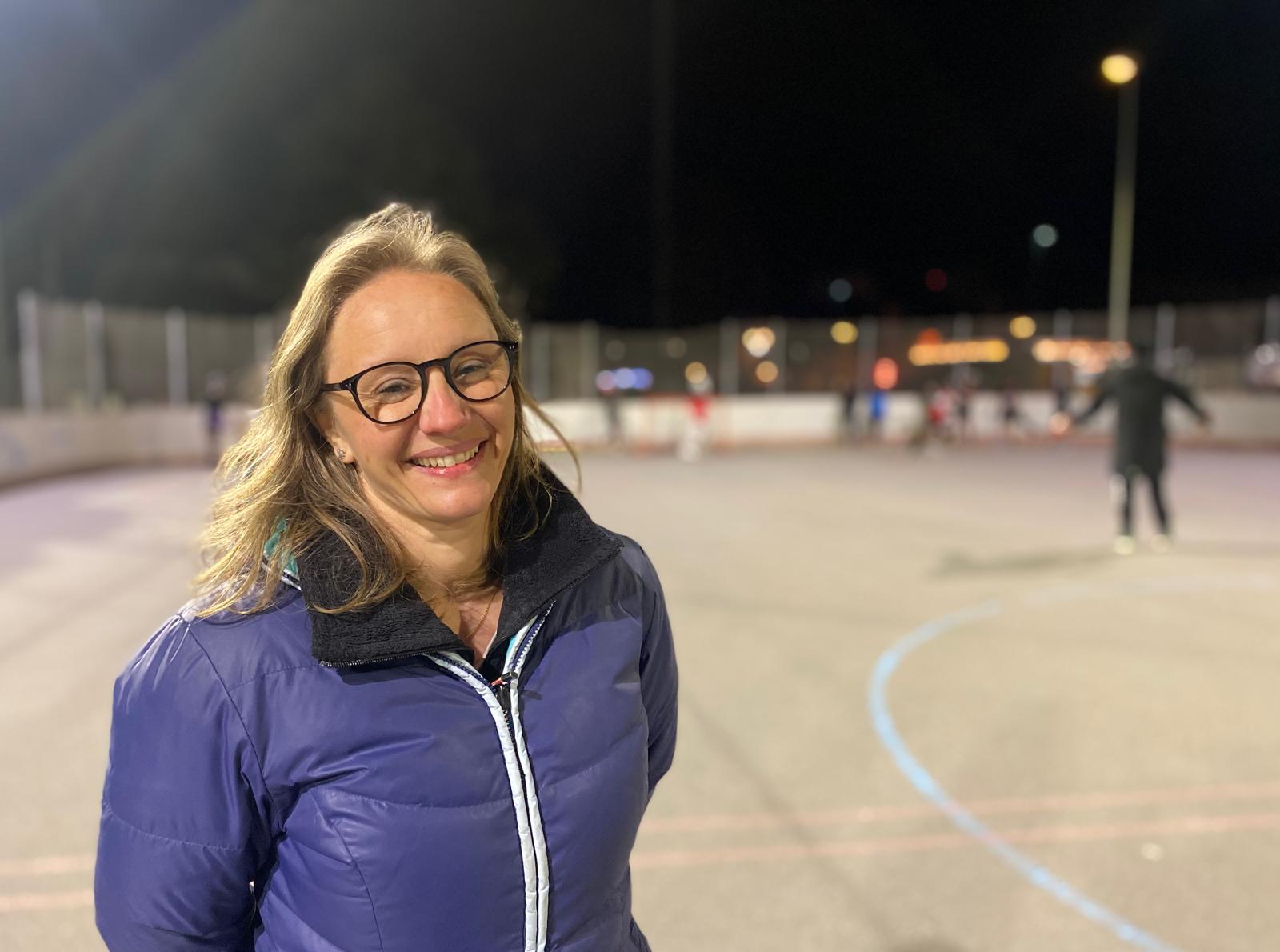 “J’ai d’abord cru à une blague“ – la Villardoue Perrine Bonzon est la nouvelle coach de l’équipe suisse féminine de streethockey