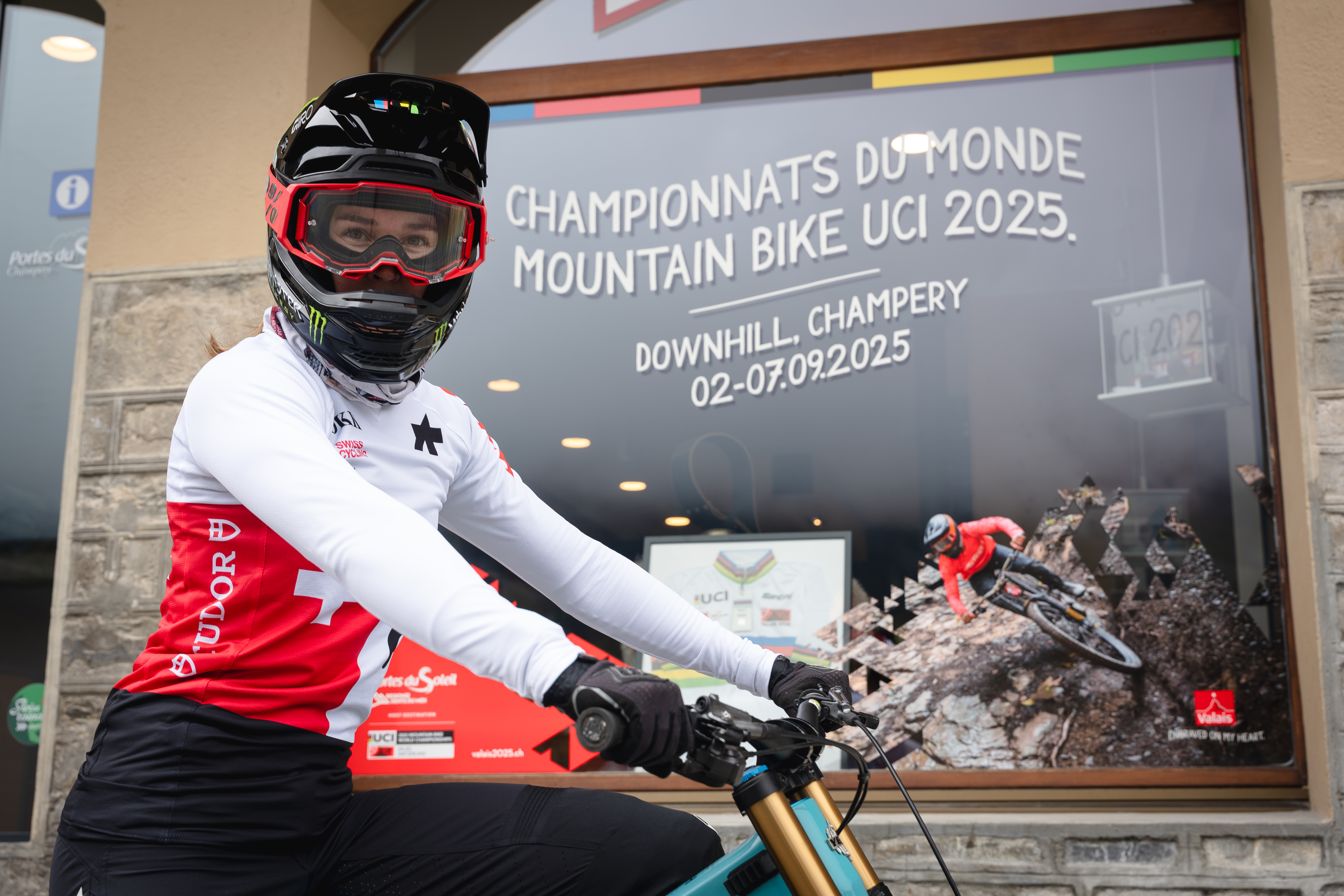 Mondiaux de VTT en Valais : L'ambassadrice Camille Balanche était de passage à Champéry