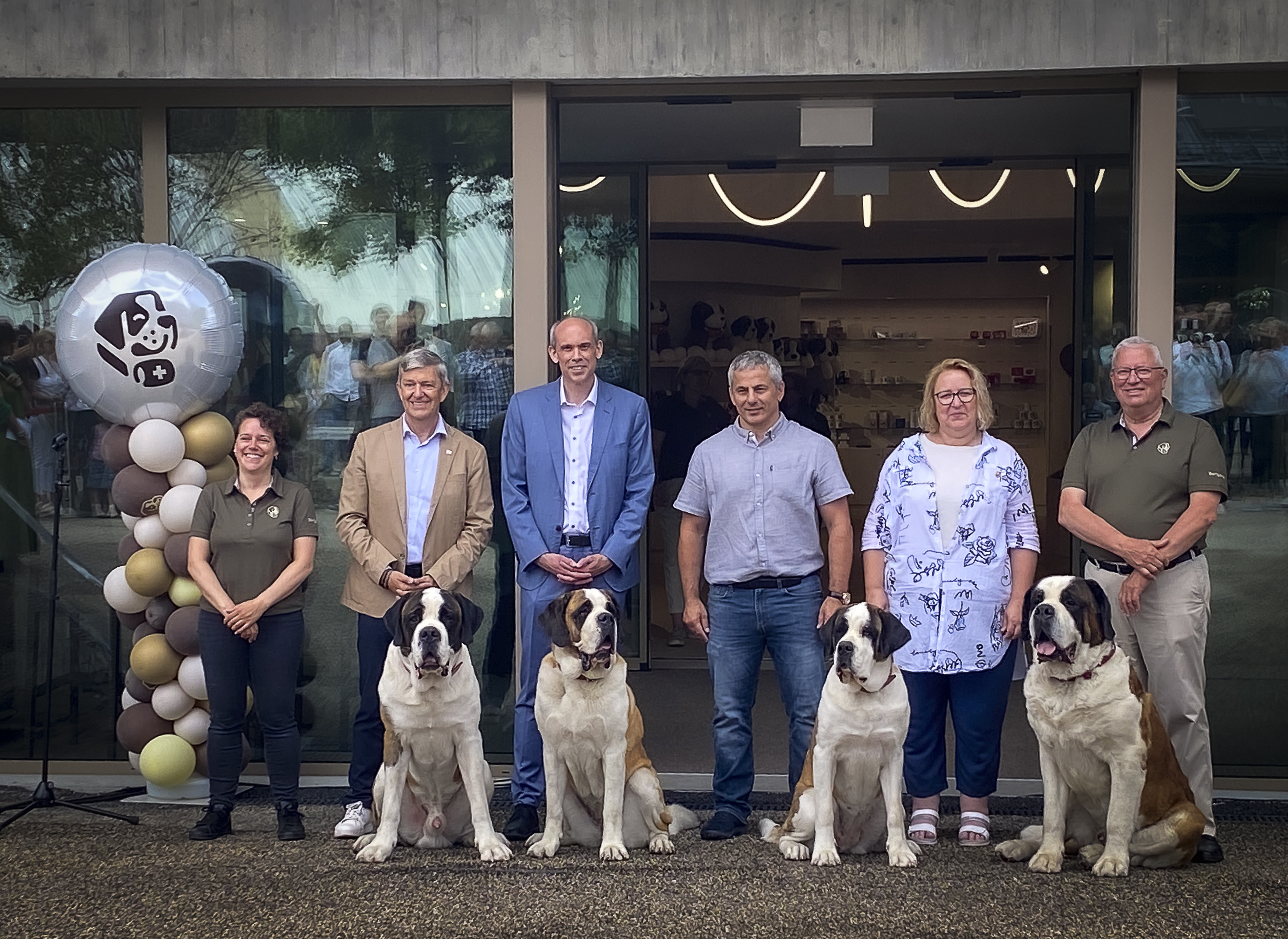 Les Saint-Bernard ont leur parc : Barryland inauguré à Martigny