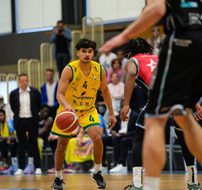 Basket - BBC Monthey-Chablais: quatre jeunes joueurs suisses prolongent l'aventure