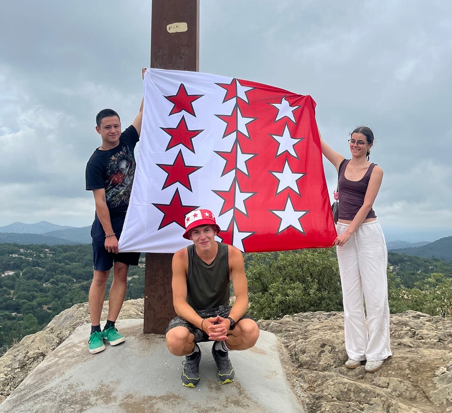 A 20 ans, il marche 600 kilomètres entre Vouvry et sa jumelle, La Garde-Freinet en France