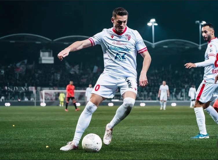 L'Aiglon Benjamin Kololli prolonge au FC Sion