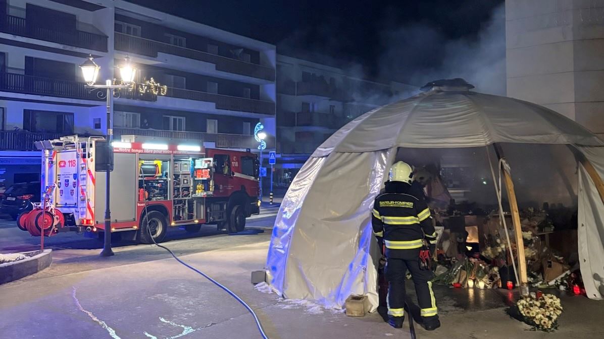Crans-Montana: le mémorial dédié aux victimes touché par un incendie ce dimanche matin