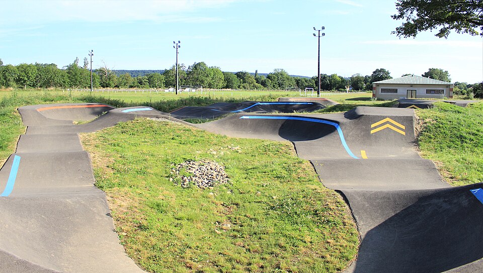 https://radiochablais.ch/images/2026/09/17/pump_track.jpg