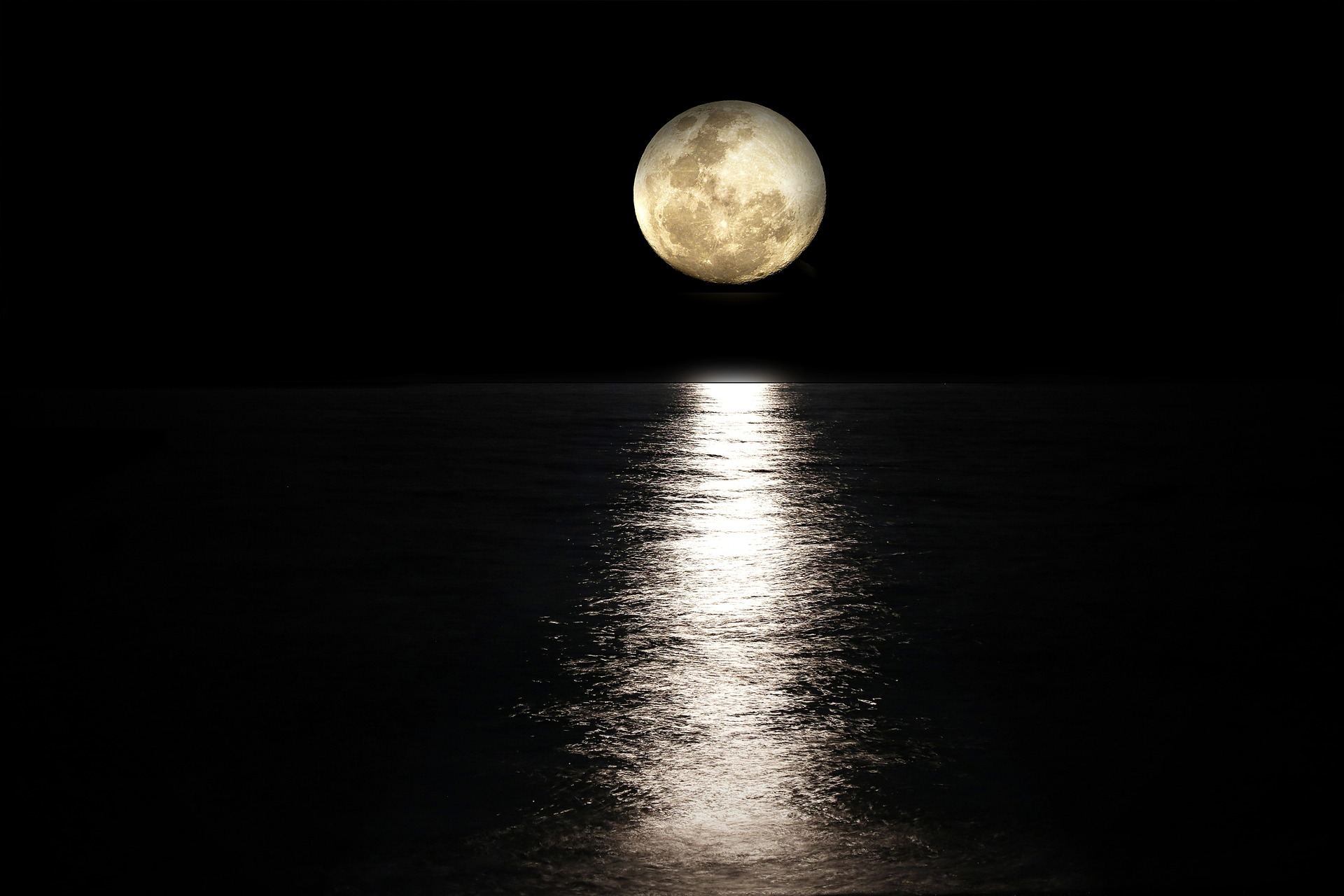 https://radiochablais.ch/images/2026/10/13/photo-graphe-moon-2762111_1920.jpg
