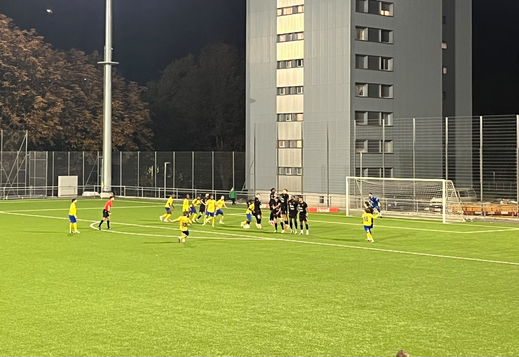 Football: le FC Monthey domine le derby face au Vevey-Sports